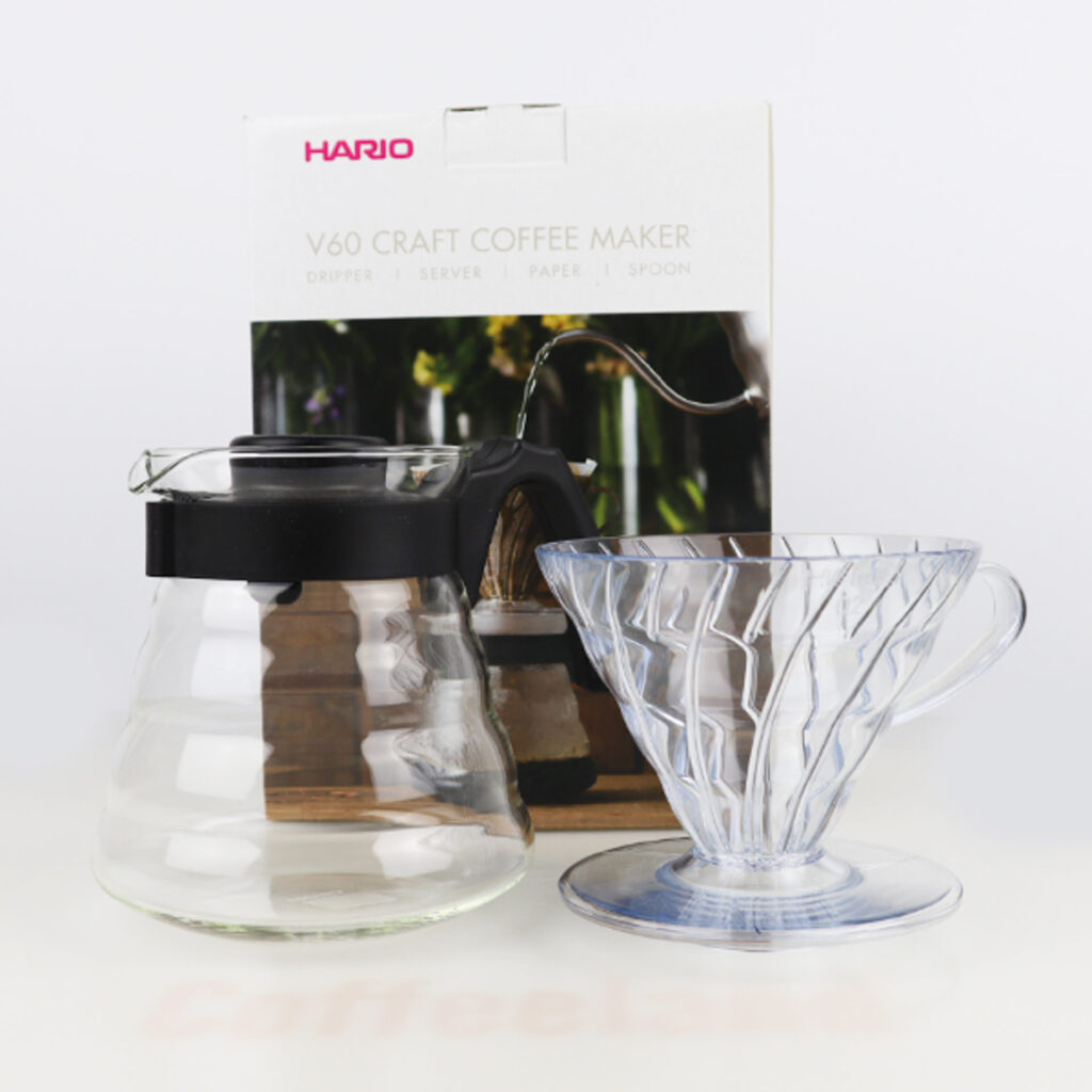 HARIO V60 Dripper & Dekantér (čierny)